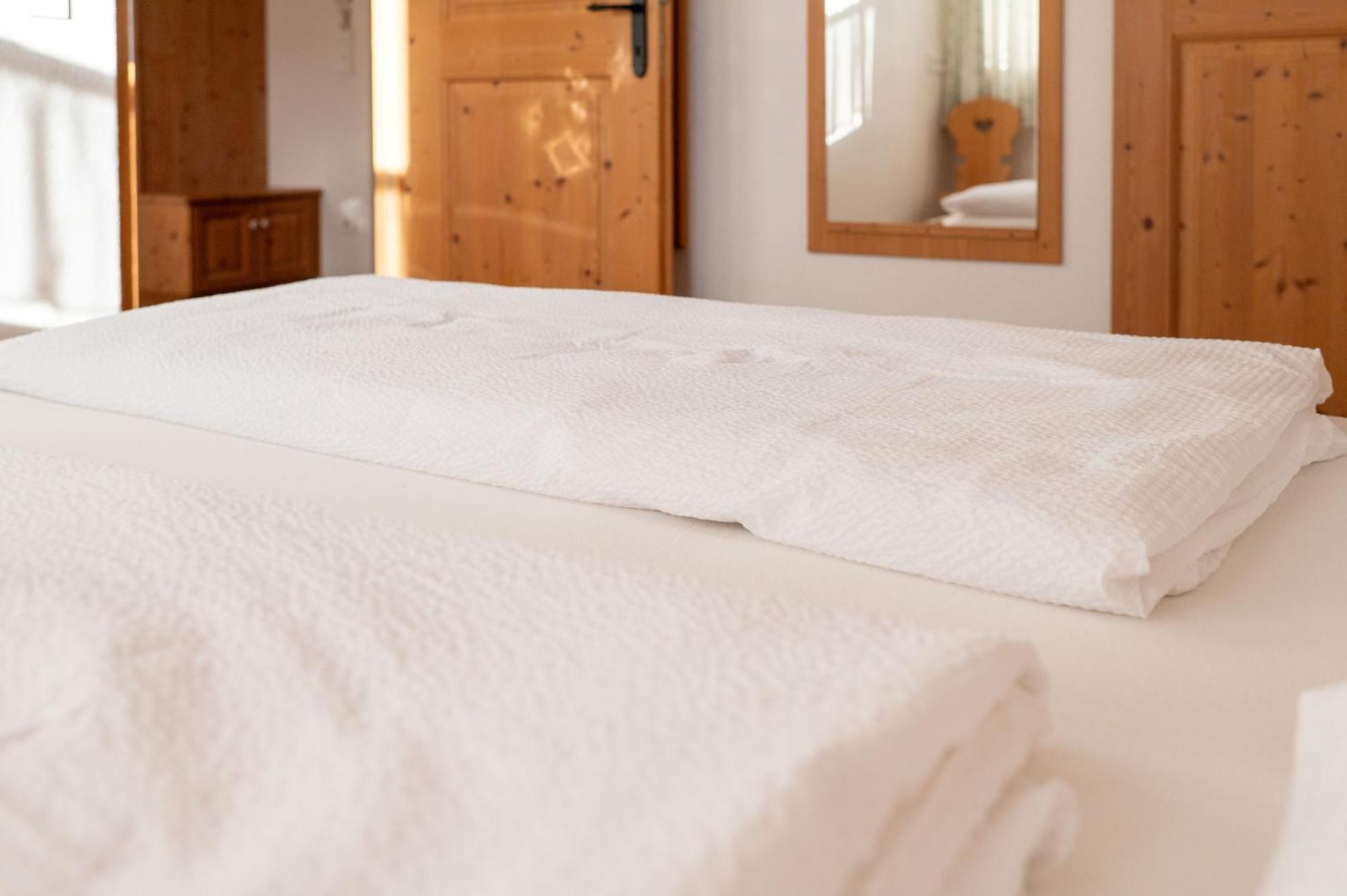 Ansitz Steiner Apartman Dobbiaco Kültér fotó