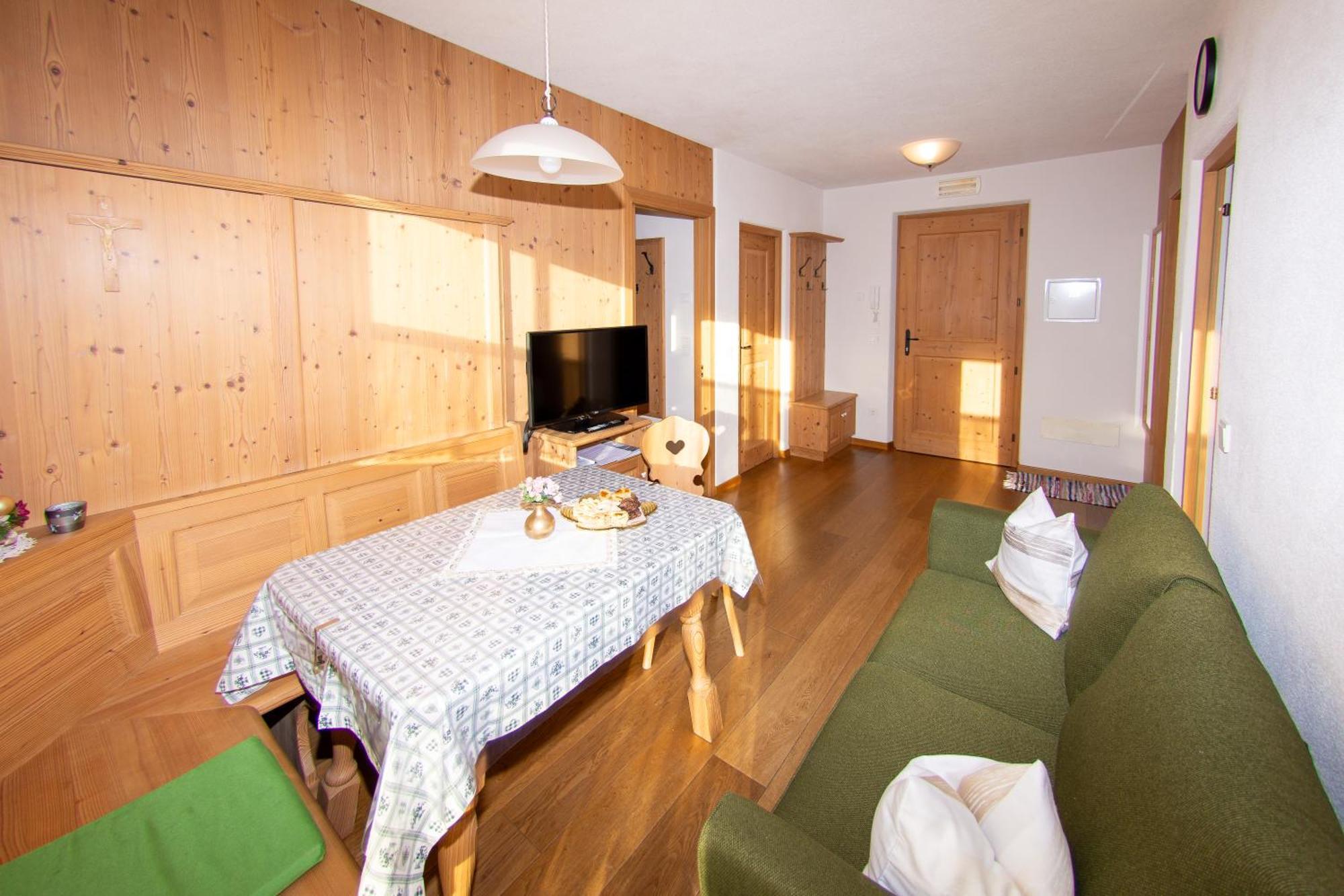 Ansitz Steiner Apartman Dobbiaco Kültér fotó